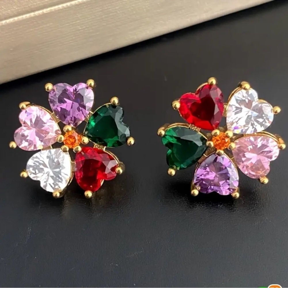 NEW! Elegant Multicolor Heart Flower Stud Earrings. 🌺 B1-59